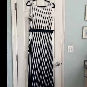 Ann Taylor Black and White Vertical Striped Maxi Dress Size Large
